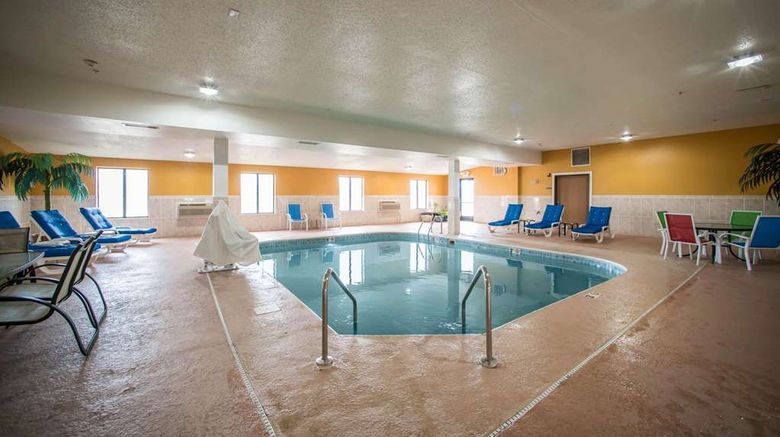 <b>Quality Inn Pool</b>. Images powered by <a href="https://iceportal.shijigroup.com/" title="IcePortal" target="_blank">IcePortal</a>.