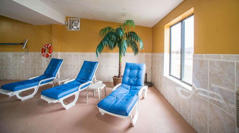 <b>Quality Inn Pool</b>. Images powered by <a href="https://iceportal.shijigroup.com/" title="IcePortal" target="_blank">IcePortal</a>.