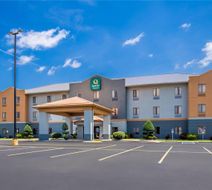 Quality Inn Exterior