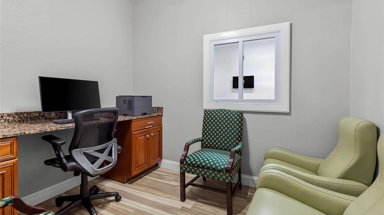 <b>Quality Inn Other</b>. Images powered by <a href="https://iceportal.shijigroup.com/" title="IcePortal" target="_blank">IcePortal</a>.