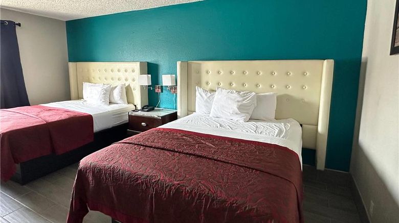 <b>Rodeway Inn Bloomington Room</b>. Images powered by <a href="https://iceportal.shijigroup.com/" title="IcePortal" target="_blank">IcePortal</a>.