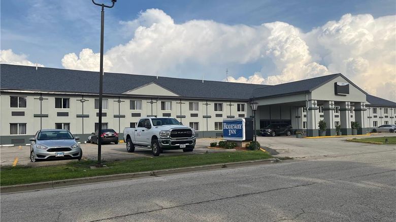 <b>Rodeway Inn Bloomington Exterior</b>. Images powered by <a href="https://iceportal.shijigroup.com/" title="IcePortal" target="_blank">IcePortal</a>.