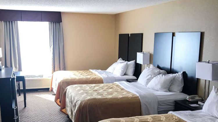 Quality Inn & Suites Room