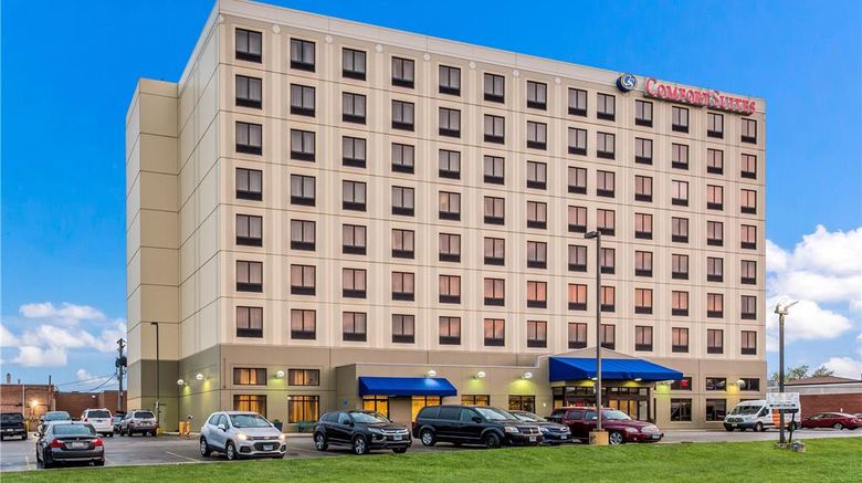 Comfort Suites  and  Conf Center OHare Exterior. Images powered by <a href="https://iceportal.shijigroup.com" target="_blank" rel="noopener">Ice Portal</a>.