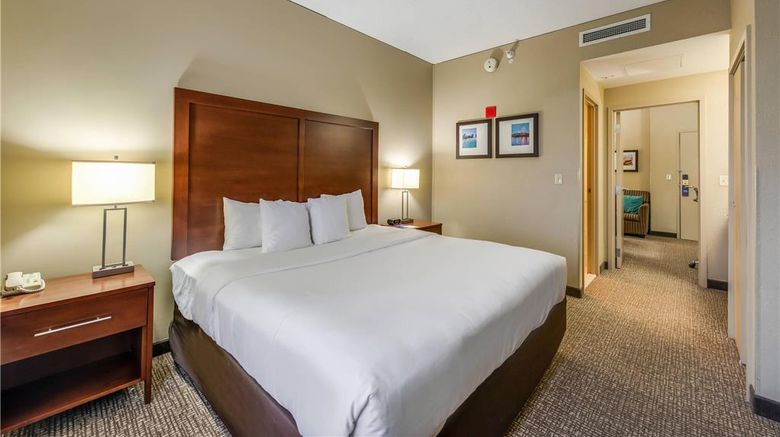 <b>Comfort Suites & Conf Center O'Hare Suite</b>. Images powered by <a href="https://iceportal.shijigroup.com/" title="IcePortal" target="_blank">IcePortal</a>.