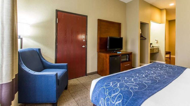 Comfort Suites Mattoon East Room