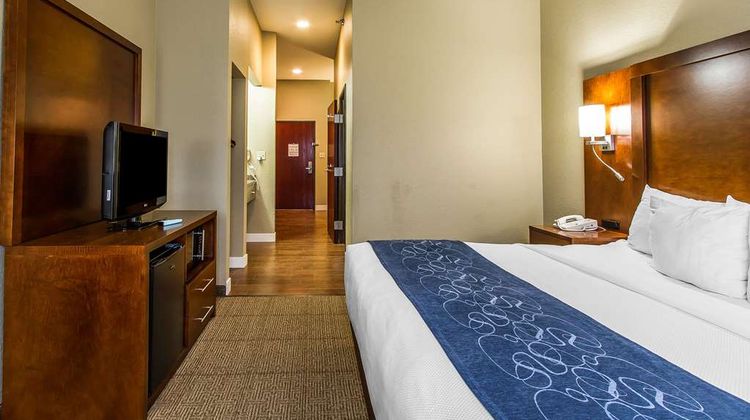 Comfort Suites Mattoon East Room