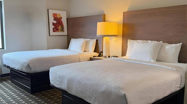 Sleep Inn & Suites Peoria North Room