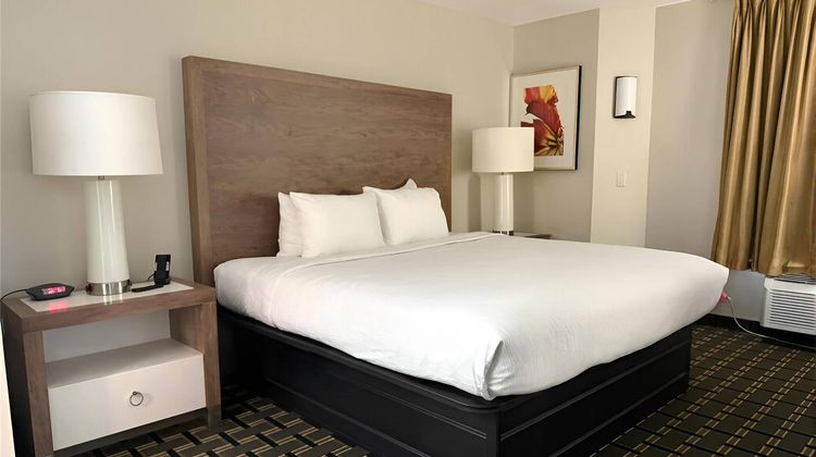 Sleep Inn & Suites Peoria North Room