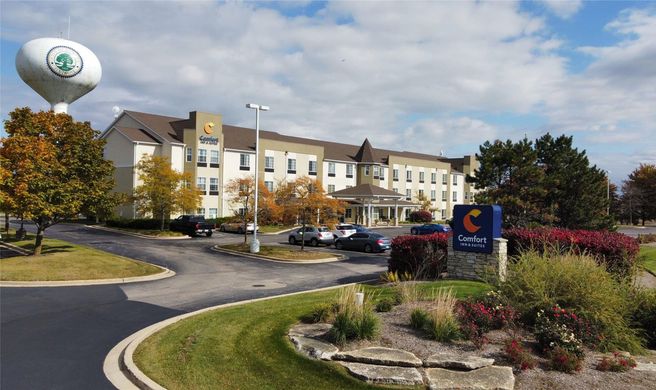 Comfort Inn & Suites Geneva/West Chicago Exterior