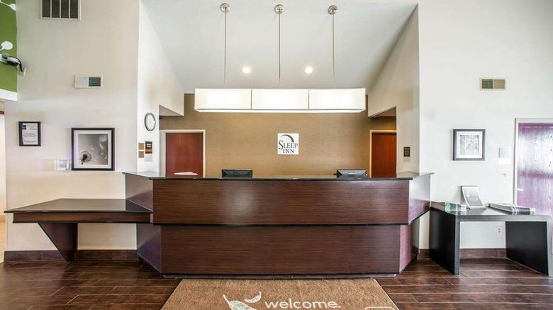 <b>Sleep Inn Lobby</b>. Images powered by <a href="https://iceportal.shijigroup.com/" title="IcePortal" target="_blank">IcePortal</a>.