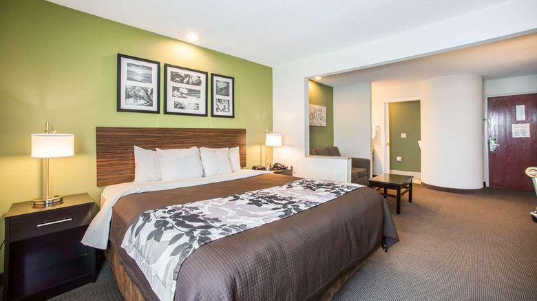 <b>Sleep Inn Suite</b>. Images powered by <a href="https://iceportal.shijigroup.com/" title="IcePortal" target="_blank">IcePortal</a>.