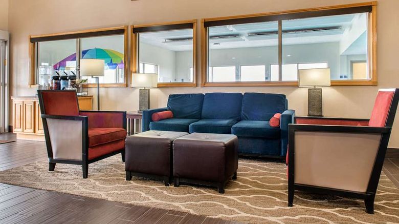Quality Inn South Jacksonville Lobby. Images powered by <a href="https://iceportal.shijigroup.com" target="_blank" rel="noopener">Ice Portal</a>.