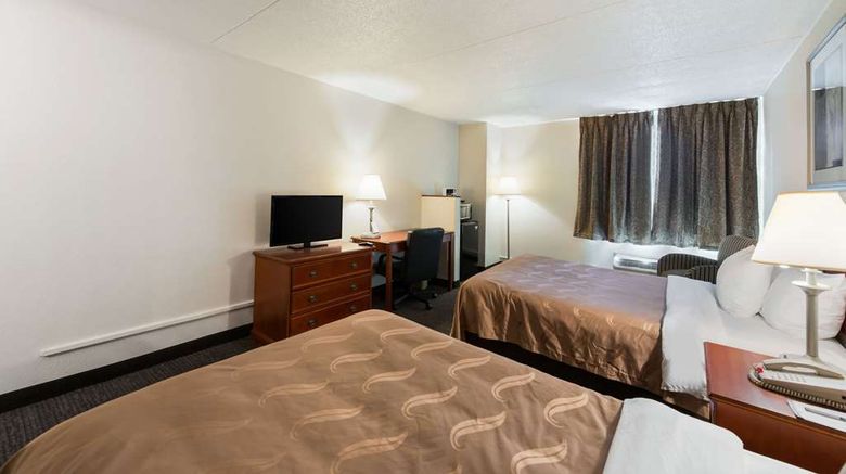 <b>Quality Inn & Suites Room</b>. Images powered by <a href="https://iceportal.shijigroup.com/" title="IcePortal" target="_blank">IcePortal</a>.