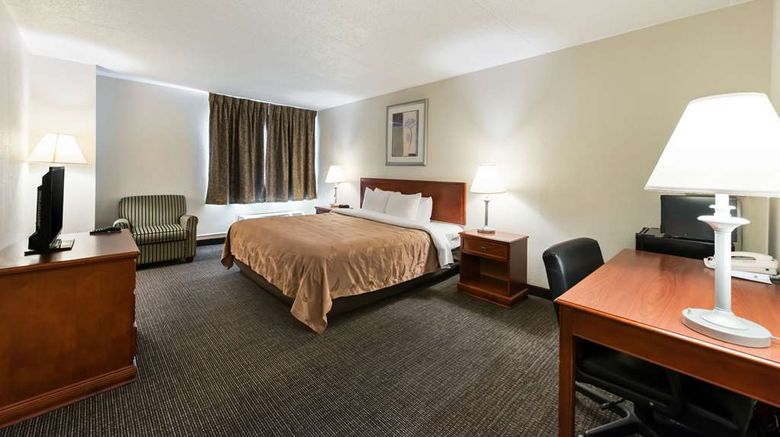 <b>Quality Inn & Suites Room</b>. Images powered by <a href="https://iceportal.shijigroup.com/" title="IcePortal" target="_blank">IcePortal</a>.