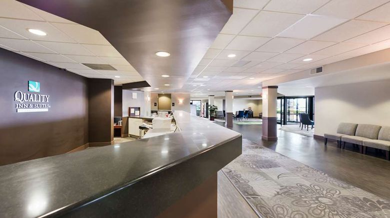 <b>Quality Inn & Suites Lobby</b>. Images powered by <a href="https://iceportal.shijigroup.com/" title="IcePortal" target="_blank">IcePortal</a>.