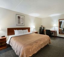 Quality Inn & Suites Room