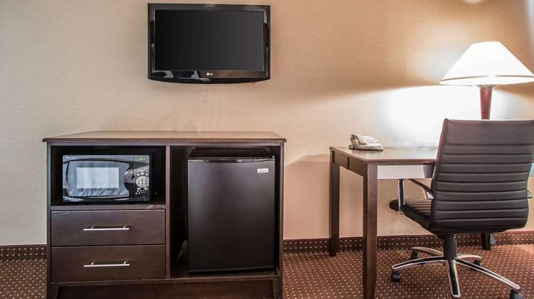 Quality Inn Chicago-Elgin Room