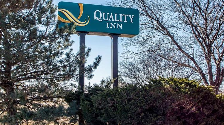 Quality Inn Chicago-Elgin Exterior