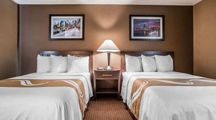 Quality Inn Chicago-Elgin Room
