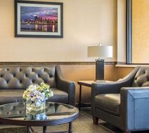 Quality Inn Chicago-Elgin Lobby