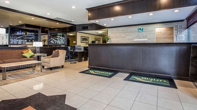 <b>Quality Inn O'Hare Airport Lobby</b>. Images powered by <a href="https://iceportal.shijigroup.com/" title="IcePortal" target="_blank">IcePortal</a>.