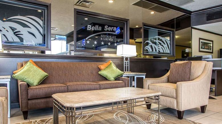 <b>Quality Inn O'Hare Airport Lobby</b>. Images powered by <a href="https://iceportal.shijigroup.com/" title="IcePortal" target="_blank">IcePortal</a>.