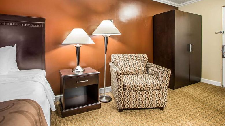 <b>Quality Inn O'Hare Airport Suite</b>. Images powered by <a href="https://iceportal.shijigroup.com/" title="IcePortal" target="_blank">IcePortal</a>.