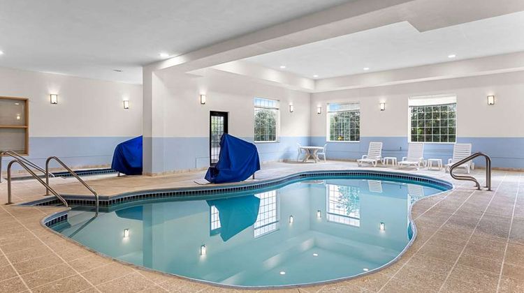 Comfort Suites Pool