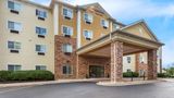 <b>Comfort Suites Exterior</b>. Images powered by <a href="https://iceportal.shijigroup.com/" title="IcePortal" target="_blank">IcePortal</a>.