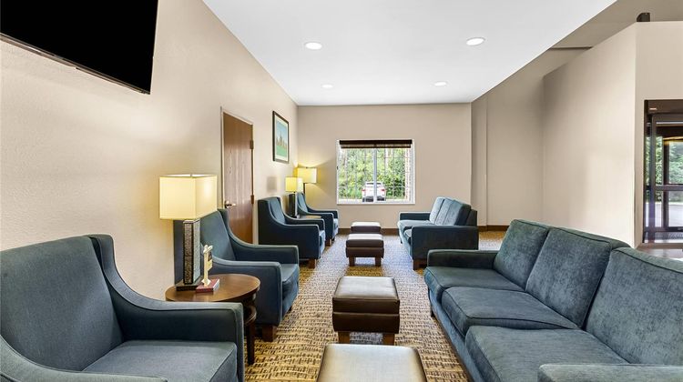 Comfort Suites Lobby
