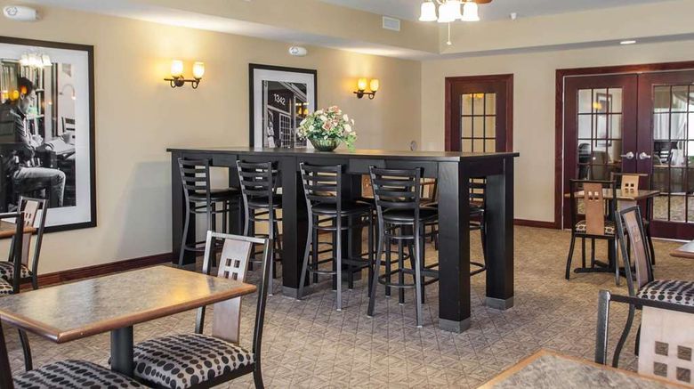 <b>Comfort Suites Bloomington Restaurant</b>. Images powered by <a href="https://iceportal.shijigroup.com/" title="IcePortal" target="_blank">IcePortal</a>.
