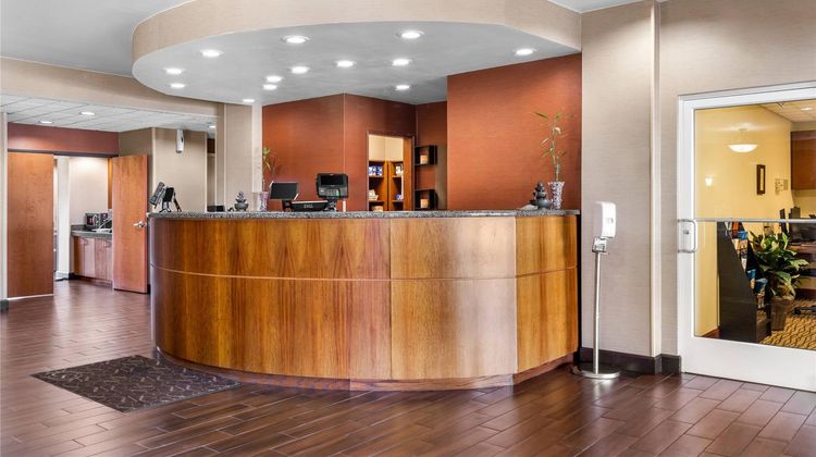 Comfort Suites Lobby