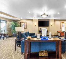 Comfort Suites Lobby