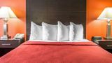 <b>Quality Inn Room</b>. Images powered by <a href="https://iceportal.shijigroup.com/" title="IcePortal" target="_blank">IcePortal</a>.