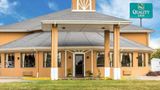 <b>Quality Inn Exterior</b>. Images powered by <a href="https://iceportal.shijigroup.com/" title="IcePortal" target="_blank">IcePortal</a>.