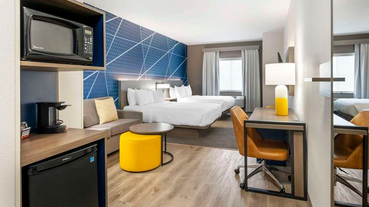 Comfort Suites, Elgin Suite
