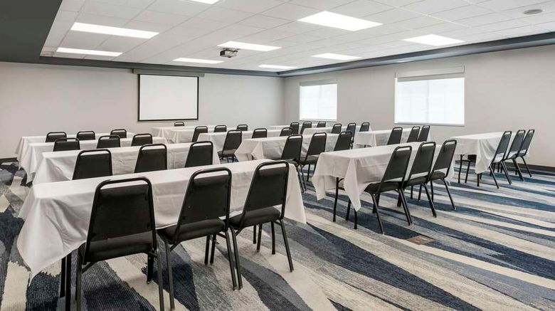 <b>Comfort Suites, Elgin Meeting</b>. Images powered by <a href="https://iceportal.shijigroup.com/" title="IcePortal" target="_blank">IcePortal</a>.