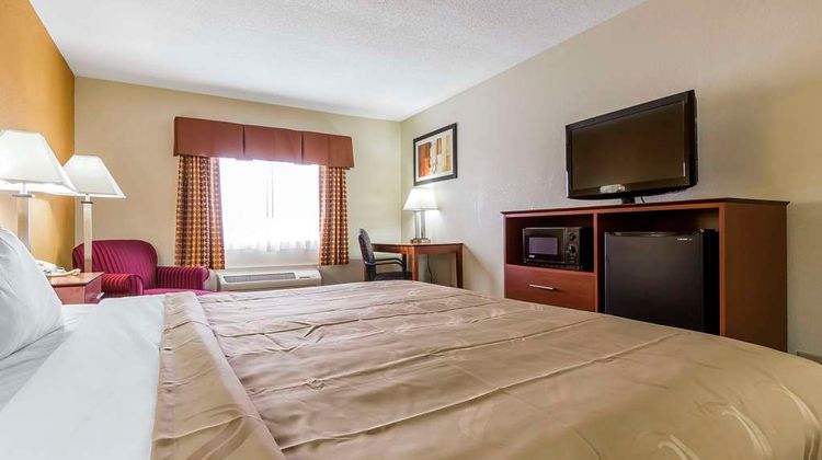 Quality Inn Sycamore Room