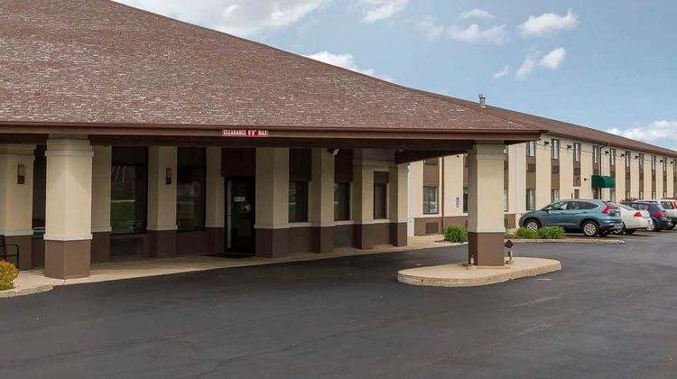 Quality Inn Sycamore Exterior