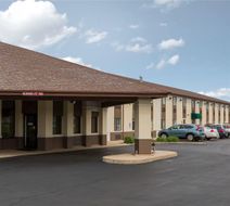 Quality Inn Sycamore Exterior