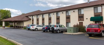 Quality Inn Sycamore Exterior
