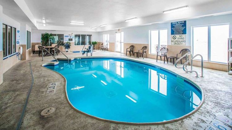 Sleep Inn and Suites Pool