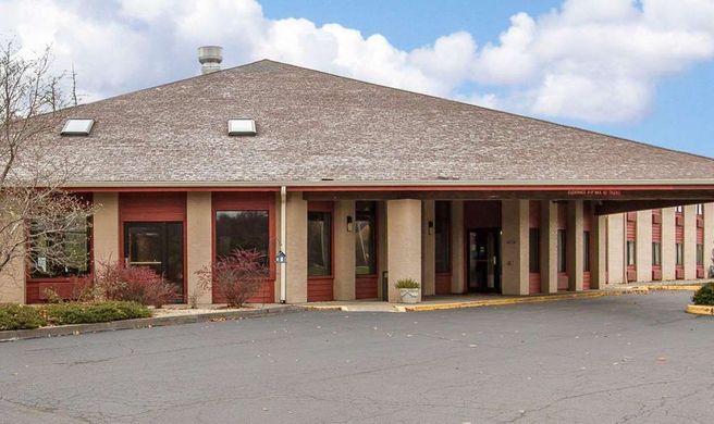 Quality Inn Exterior