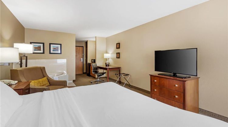 Comfort Inn & Suites Suite