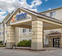 Comfort Inn & Suites Exterior
