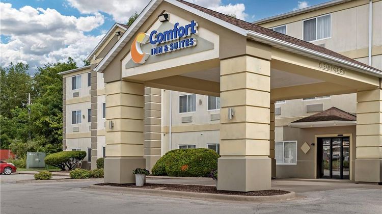 Comfort Inn & Suites Exterior