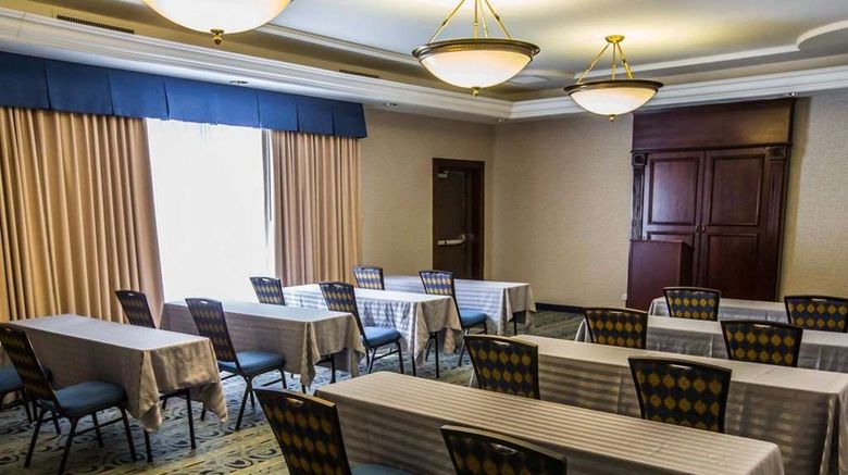 <b>Quality Inn Schaumburg Meeting</b>. Images powered by <a href="https://iceportal.shijigroup.com/" title="IcePortal" target="_blank">IcePortal</a>.