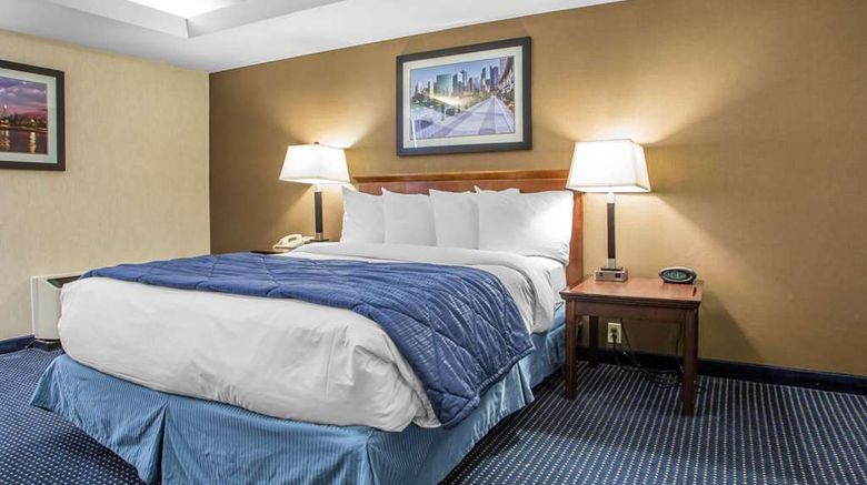 <b>Quality Inn Schaumburg Suite</b>. Images powered by <a href="https://iceportal.shijigroup.com/" title="IcePortal" target="_blank">IcePortal</a>.