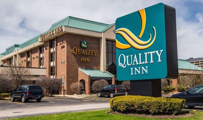 Quality Inn Schaumburg Exterior